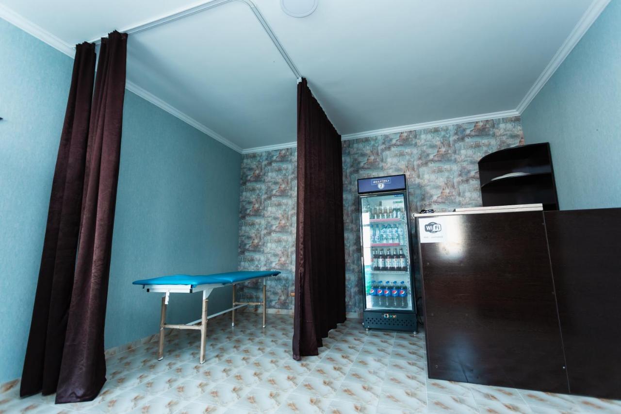 Orom Hotel Fergana Exterior foto